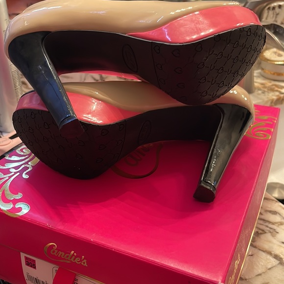 Candies platform tan and melon, worn once. Size 8.5. - Picture 4 of 5